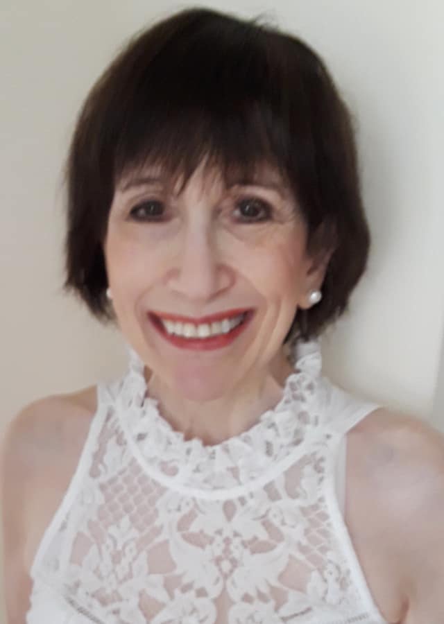 Carol Holland Lifshitz